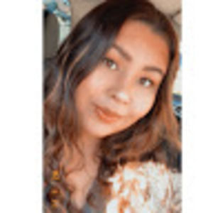 Meet your Posher, Desiree